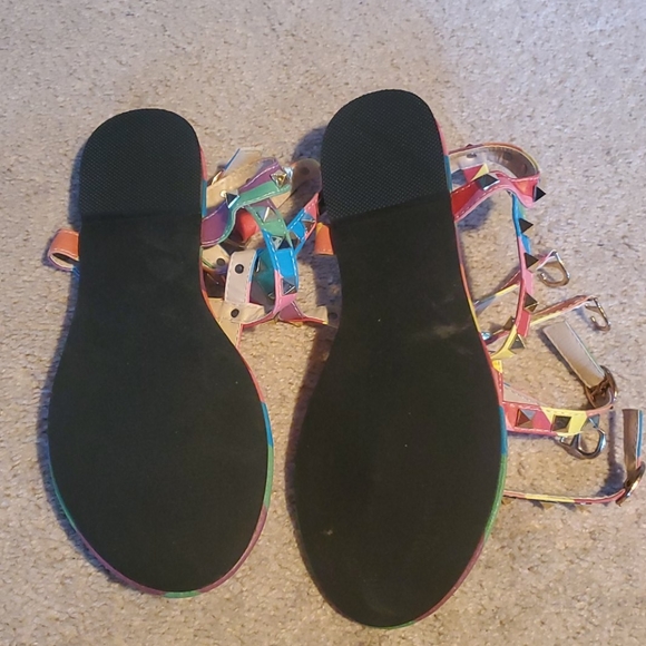 Sandals - Picture 2 of 2